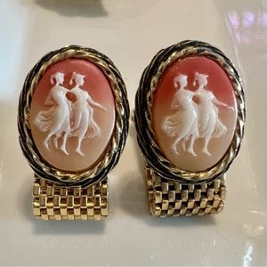 ✨ Rare Gold cameo cufflinks~ “2 Dancing Dames”